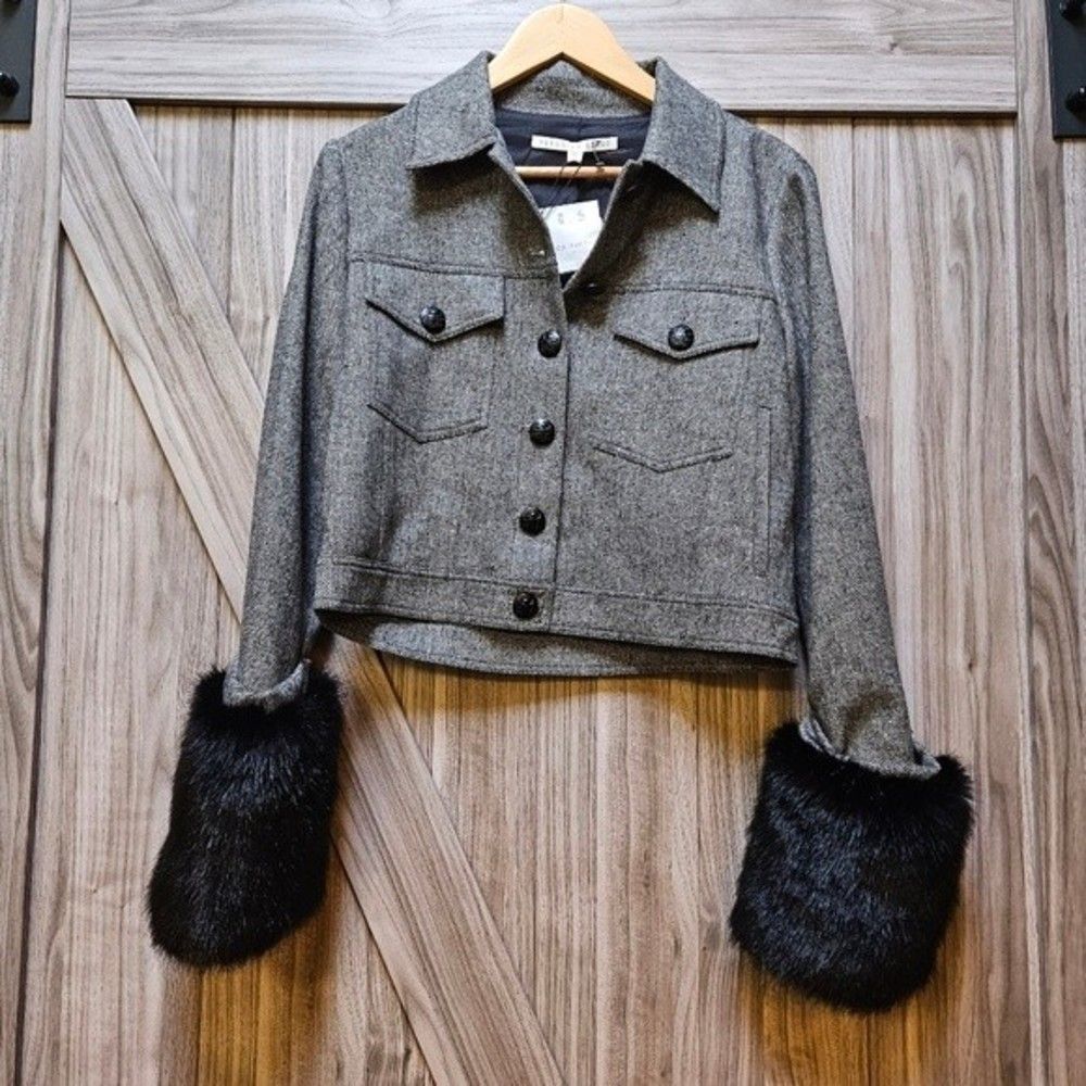 Veronica  Beard Burke Herringbone Cropped Jacket 100% Wool 100% Faux Fur - Picture 10 of 16